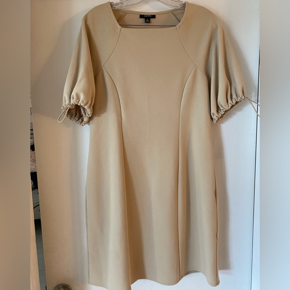 ALFANI macy’s exclusive women’s square neck dress in beige